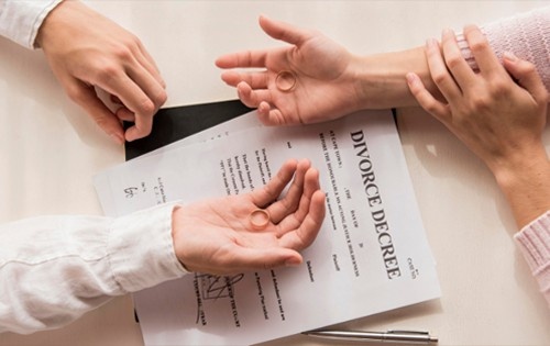 Divorce Lawyer